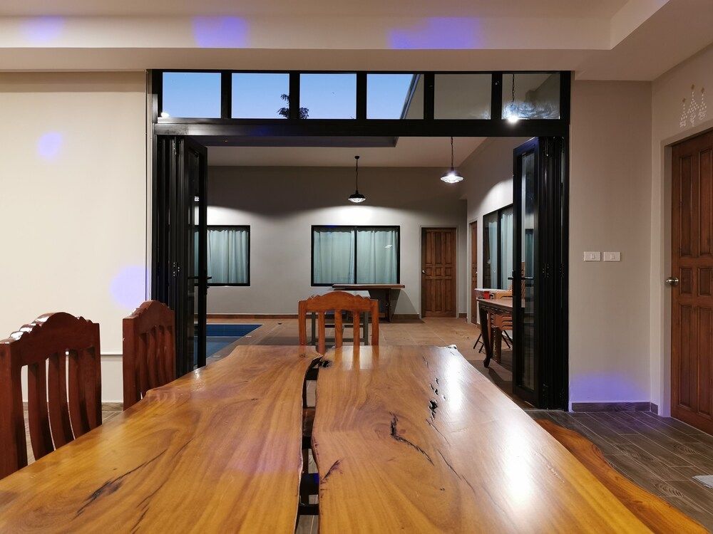 Thepprasit Cosy Signature Villa, 5 Bedrooms, Patio 7