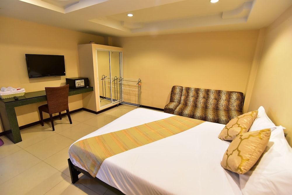 undefined Joy House 3