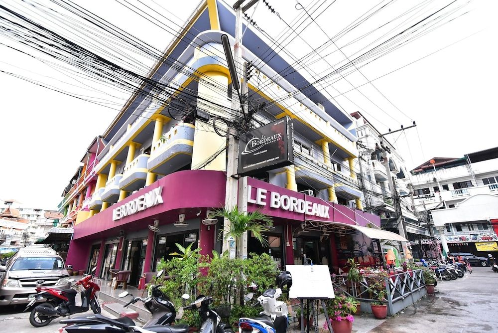 undefined DE Apartment 2