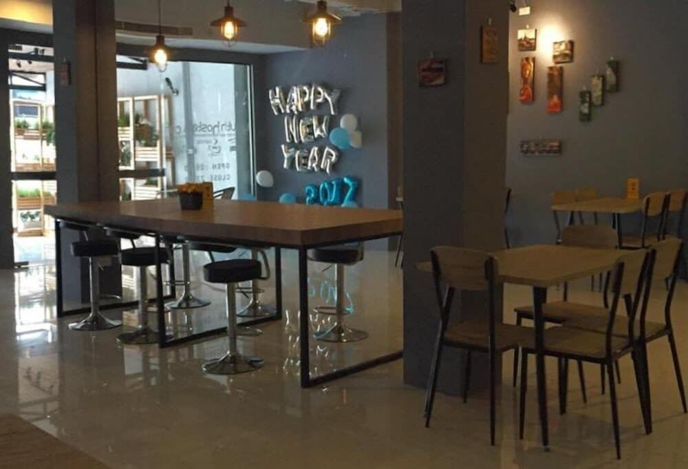 undefined Qing lian Youth Hostel&Cafe 4