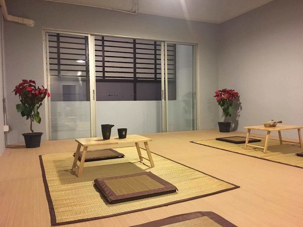 undefined Qing lian Youth Hostel&Cafe 3