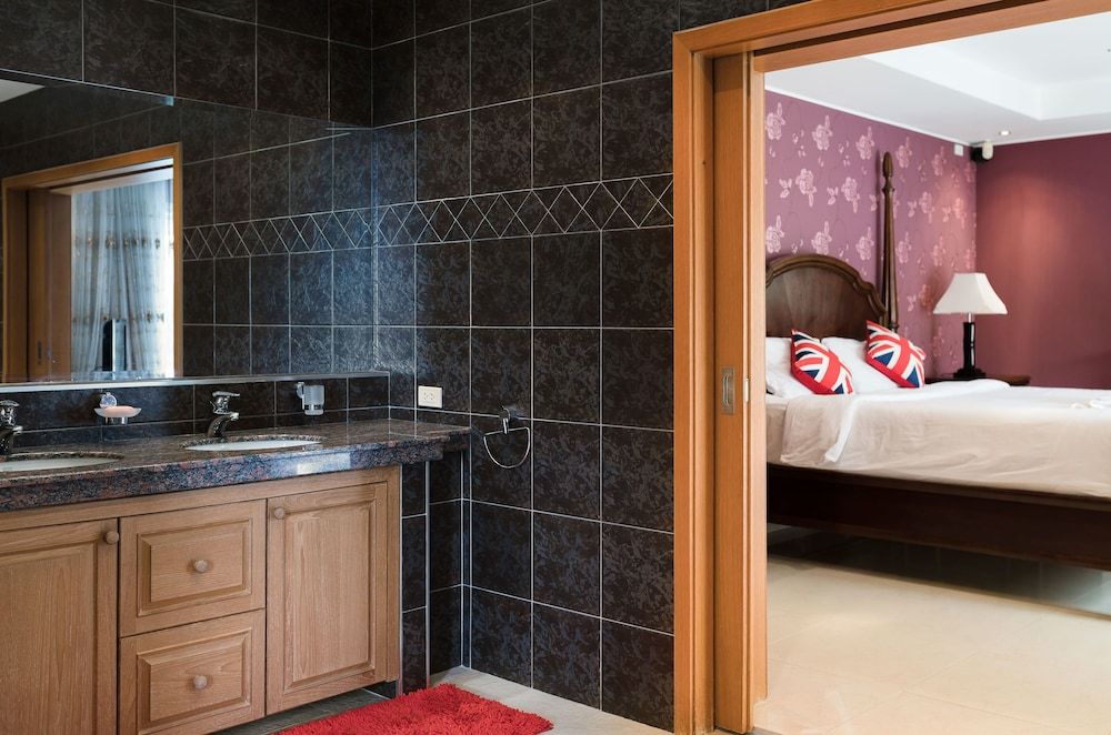 Stunning Luxury Golf and Pool Villas Design House, Multiple Beds, Non Smoking, Sea View 16