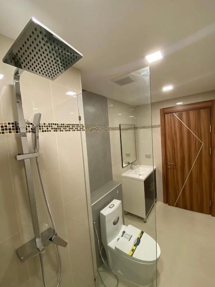 Maldives Resort by PSR ASIA Deluxe Condo, 2 Bedrooms, Balcony 8