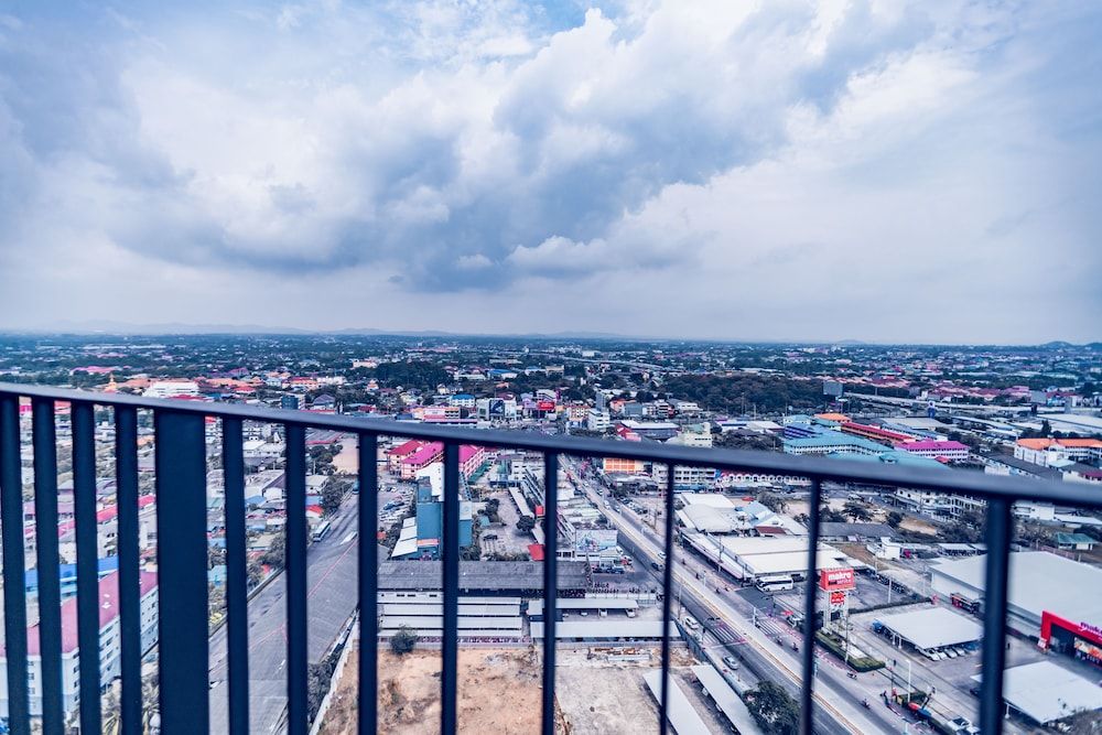 YK Condotel Pattaya Standard Apartment, 1 Queen Bed, Non Smoking, City View 10