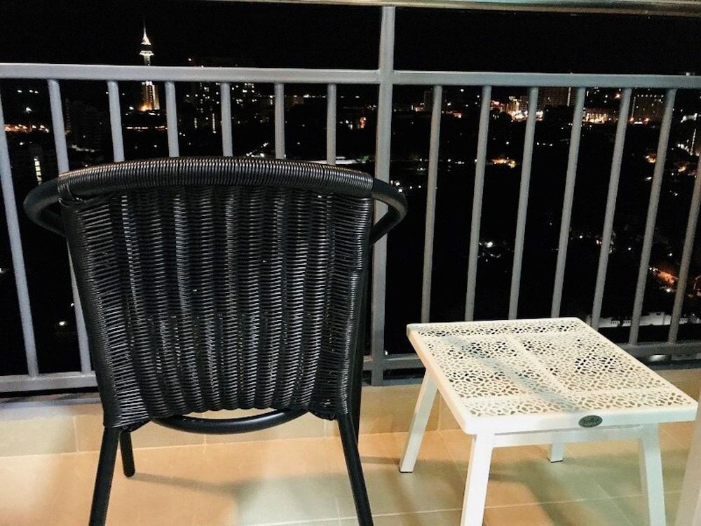 Supalai Mare Pattaya Condo Sea View by Dome Deluxe Room 16