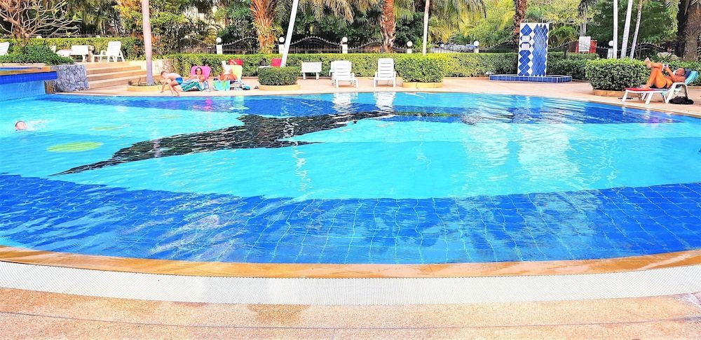 undefined Sea View 1 bed Apartment 5