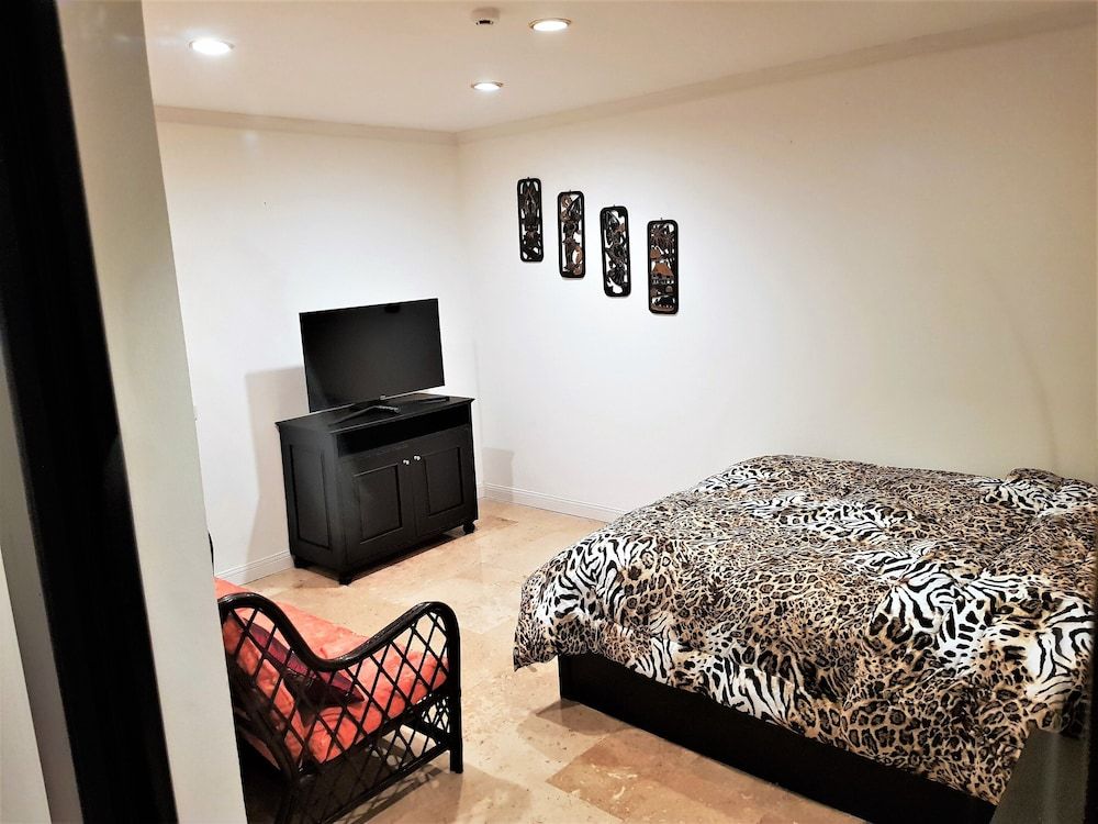 undefined Sea View 2 bed Condo Pattaya 4