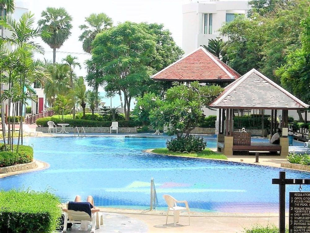 undefined Metro Jomtien Condotel 4