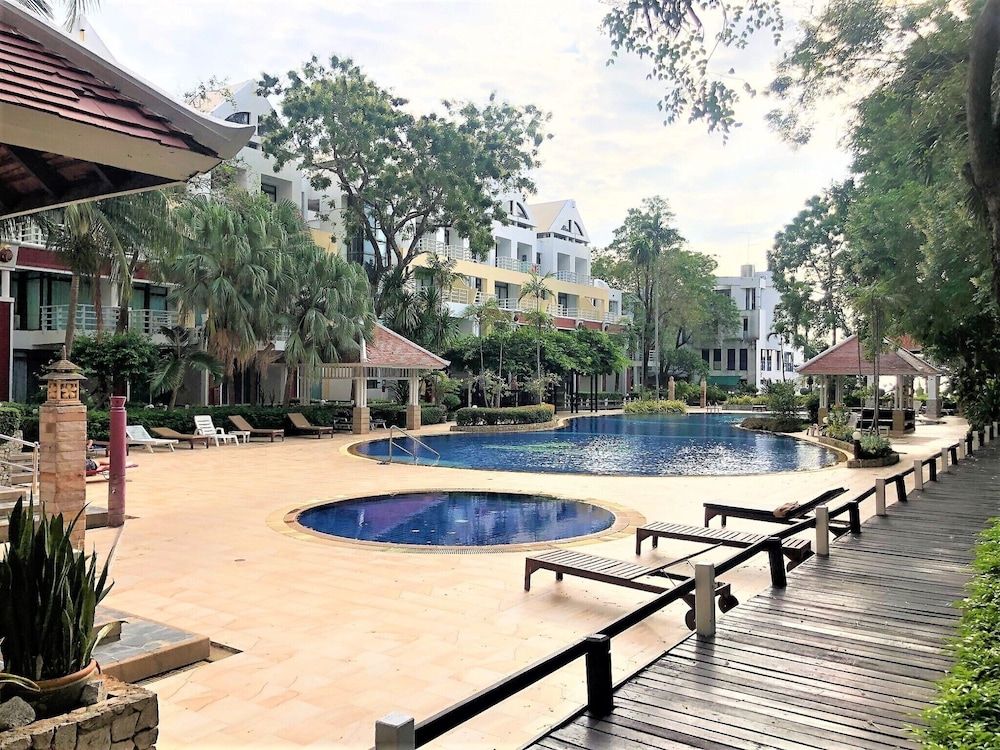 undefined Metro Jomtien Condotel 5