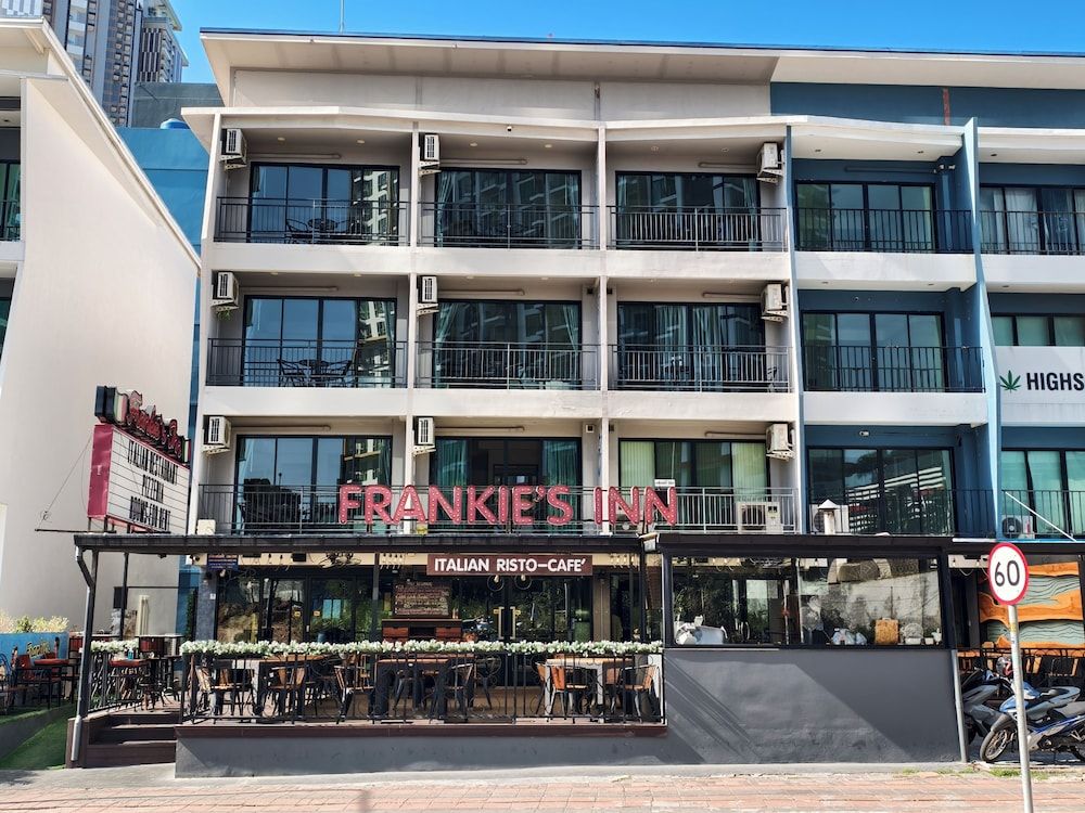 undefined Frankie's Inn 5