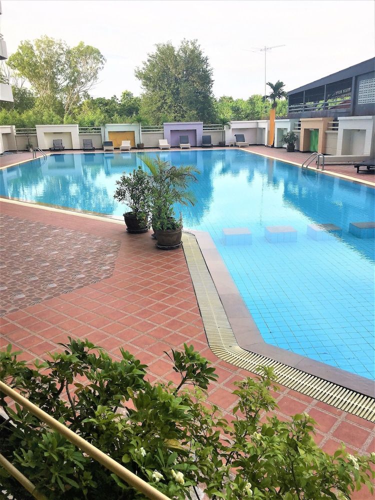 undefined Poolview Condo Rentbuythailand 3