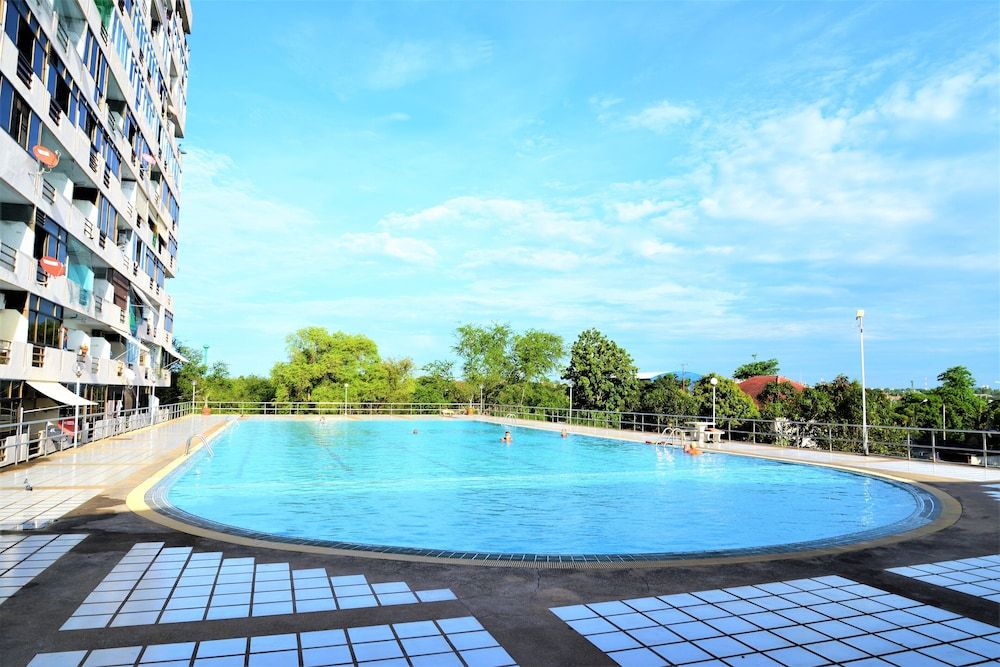 undefined Central Pattaya Plaza Condotel 2