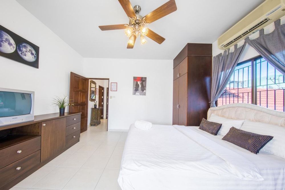 undefined Royal Park Villa 9