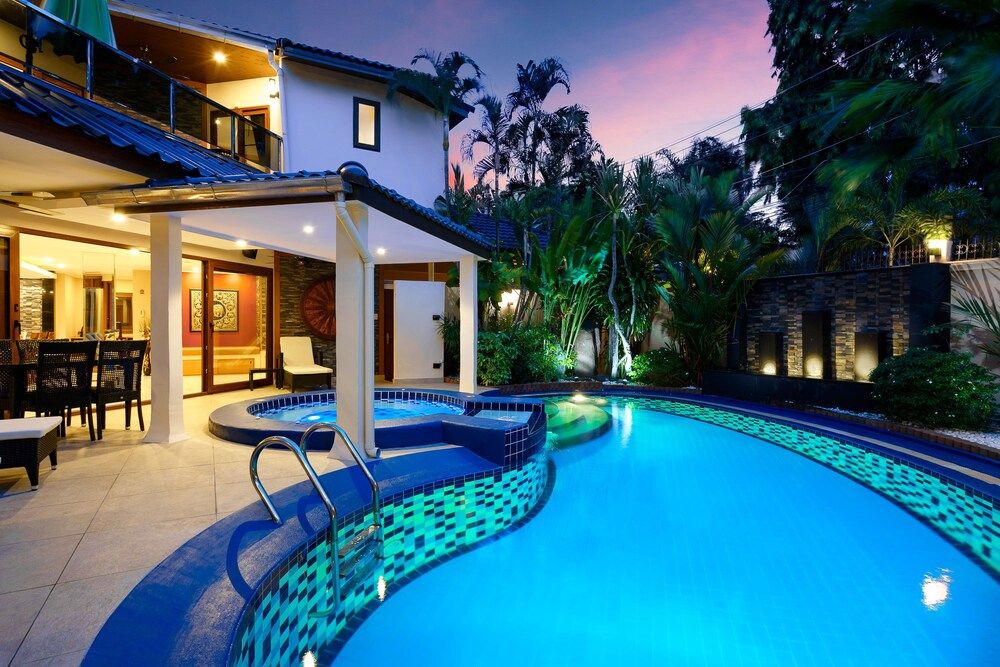 Luxury Pool Villa T1 near Walking Street Luxury Villa 25