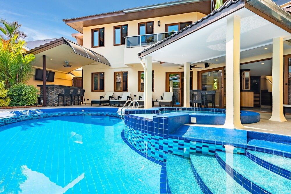 Luxury Pool Villa T1 near Walking Street Luxury Villa 19