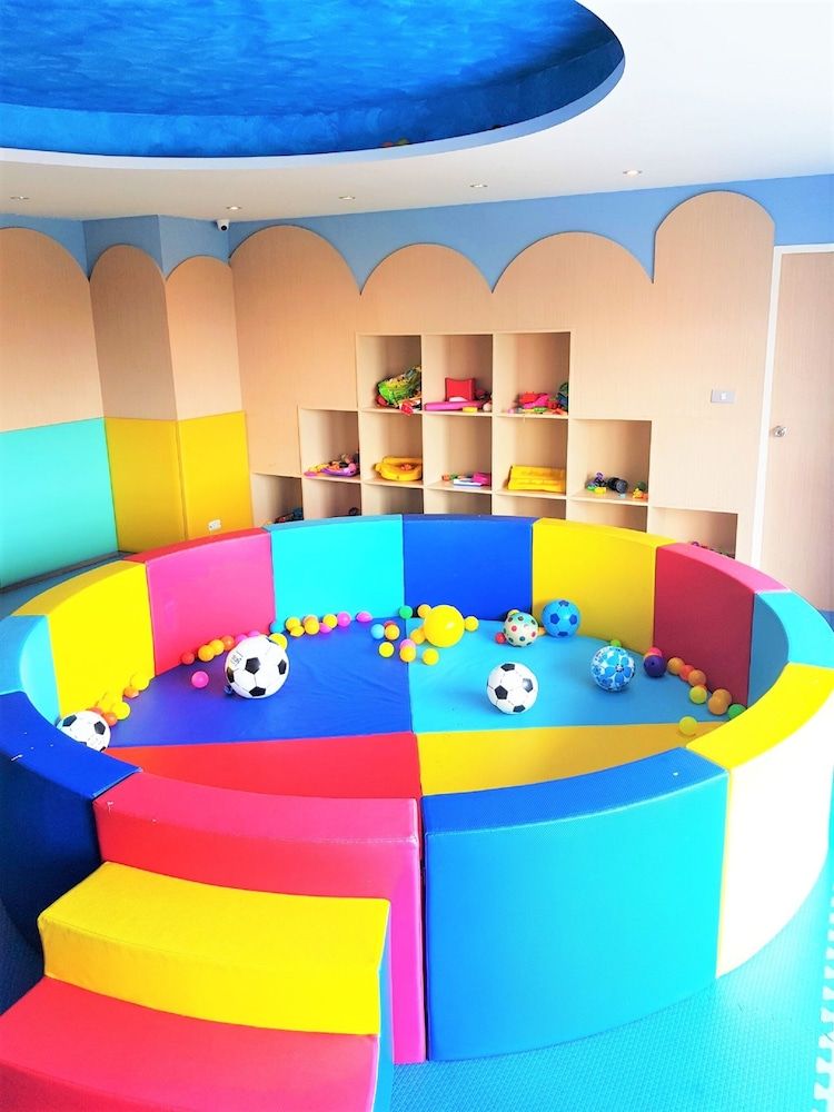 Grand Caribbean Resort Pattaya 1 Bedroom 4th Floor Condo, 1 Bedroom, Smoking, Balcony 20