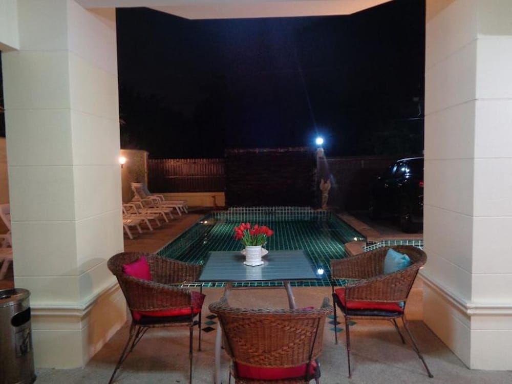 undefined 4 Bedroom Villa Private Pool Central Pattaya 15 min Away 10