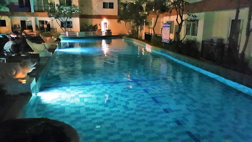 undefined Park Lane Condominium Pattaya Free Shuttle bus to Beach 4