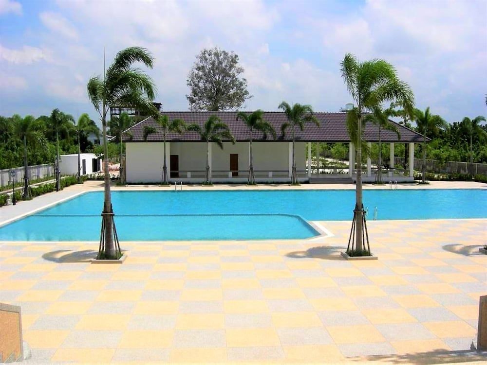 undefined View Talay 8 Large Studio Apartment With sea View Pattaya 4