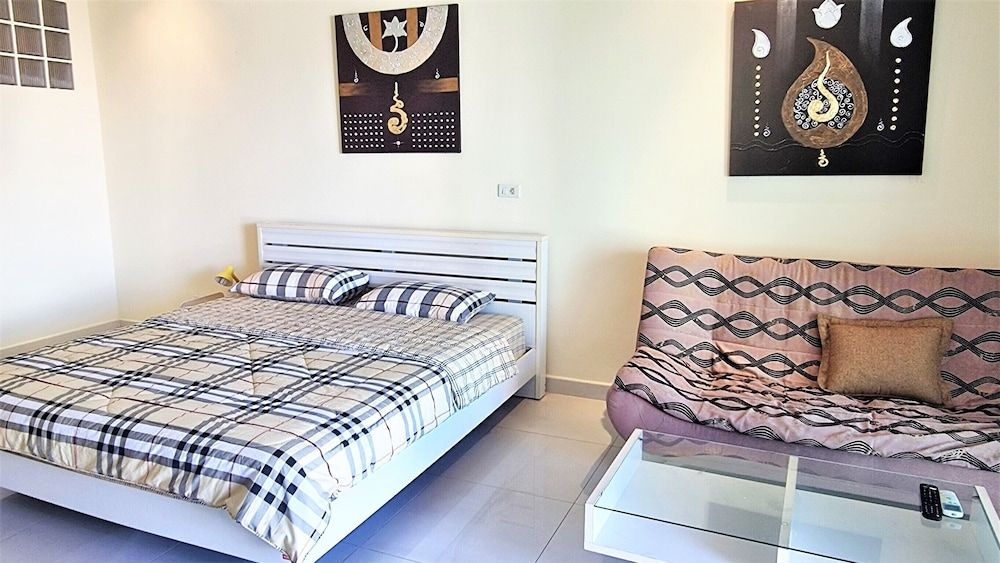 Jomtien Plaza Residence Large Modern Studio Apartment Condo, 1 Bedroom 7