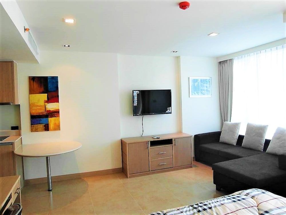 undefined The Cliff sea & Pool Views Studio Apartment Pratumnak Pattaya 10