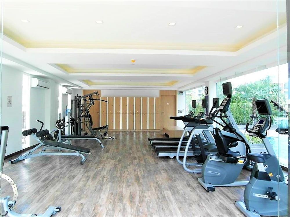 The Cliff sea & Pool Views Studio Apartment Pratumnak Pattaya Apartment, 1 Bedroom, Smoking, Balcony 11