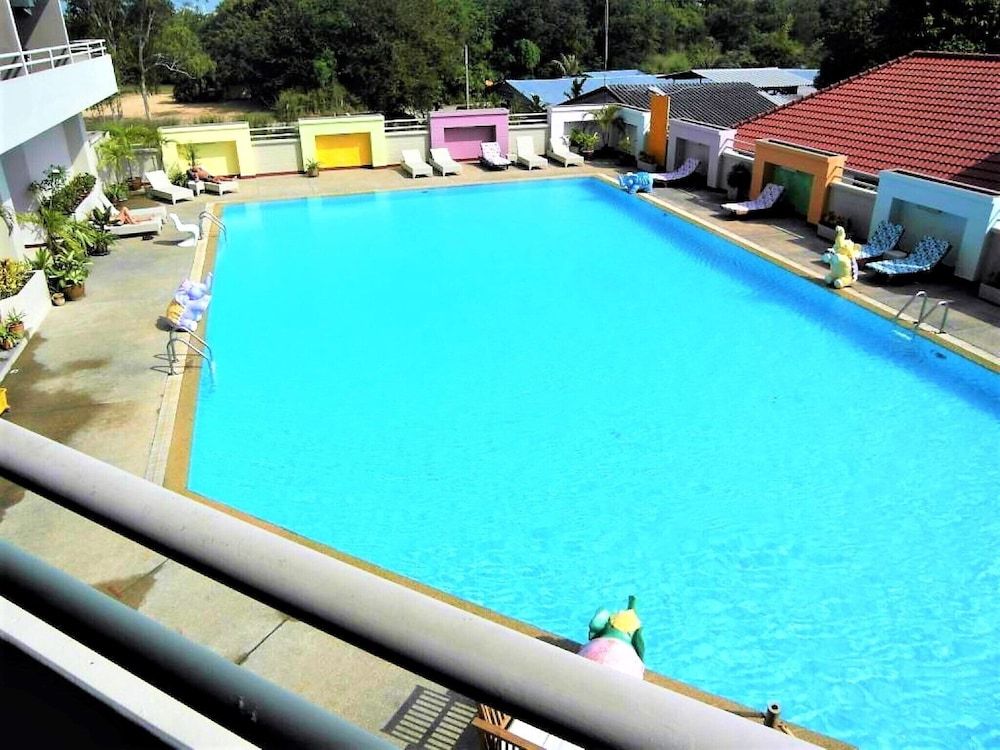 undefined Swimming Pool View Spacious Studio 5 Min To Beach 9