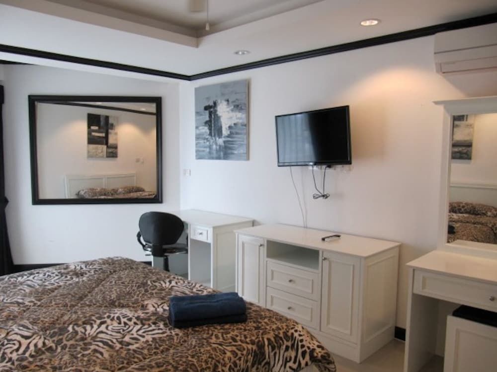 undefined Jomtien Beach Condominium Jbc A3 Floor 12 Room 2728 4