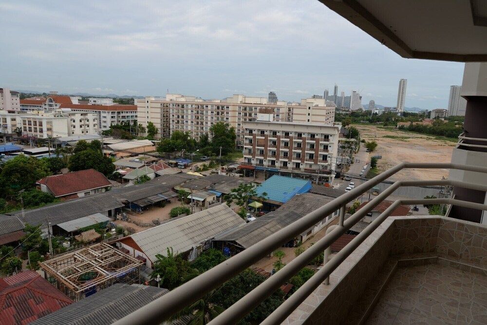 undefined Angket Hip Residence in Jomtien Apartment Floor 8 9