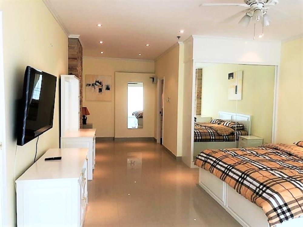 undefined 1 Bedroom Apartment at View Talay 5 9