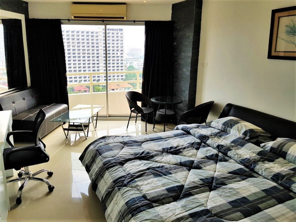 undefined View Talay 1 - 11th Floor Studio Condo With Fantastic Views 10