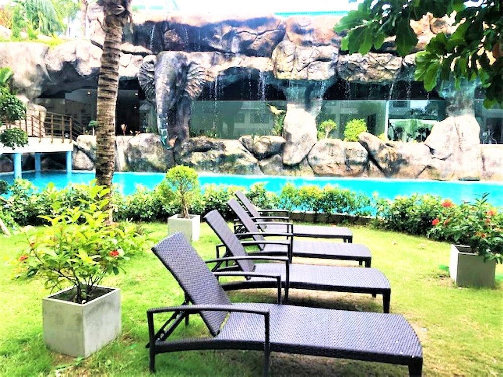 Laguna Beach 3 The Maldives - top Floor Studio Apartment, 1 Bedroom, Smoking, Balcony 14