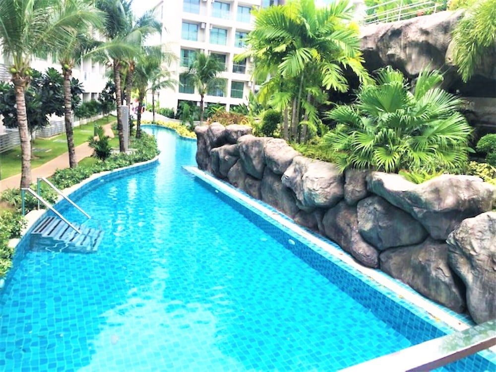 Laguna Beach 3 The Maldives - top Floor Studio Apartment, 1 Bedroom, Smoking, Balcony 16