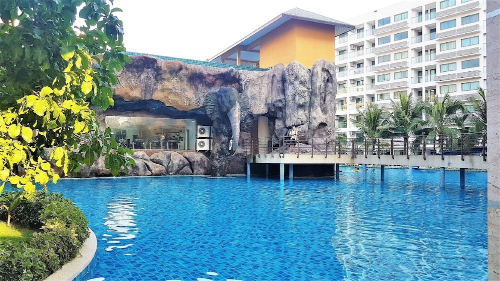 Laguna Beach 3 The Maldives - top Floor Studio Apartment, 1 Bedroom, Smoking, Balcony 12