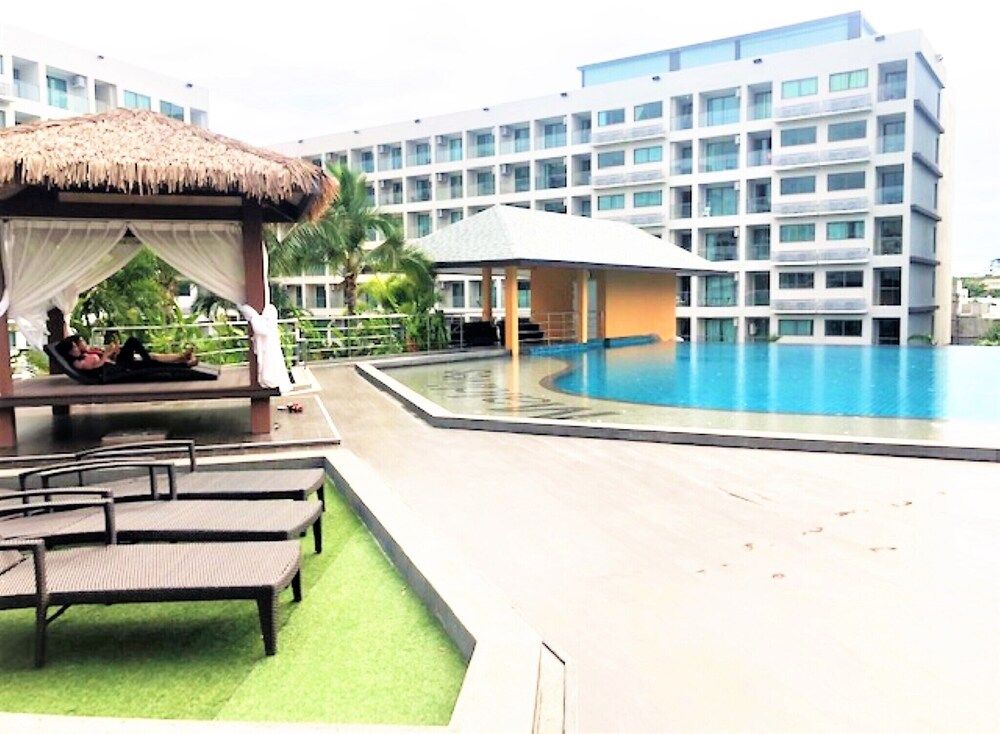 Laguna Beach 3 The Maldives - top Floor Studio Apartment, 1 Bedroom, Smoking, Balcony 18