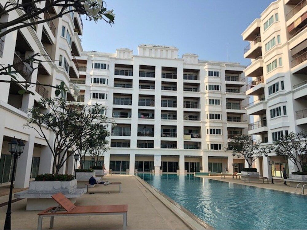 undefined Platinum Suites Floor 6 Room 63 2