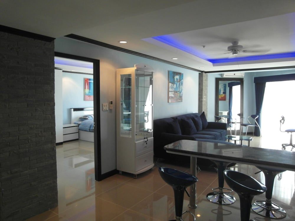 undefined Sea View 16th Floor Condo at Jomtien Beach 3