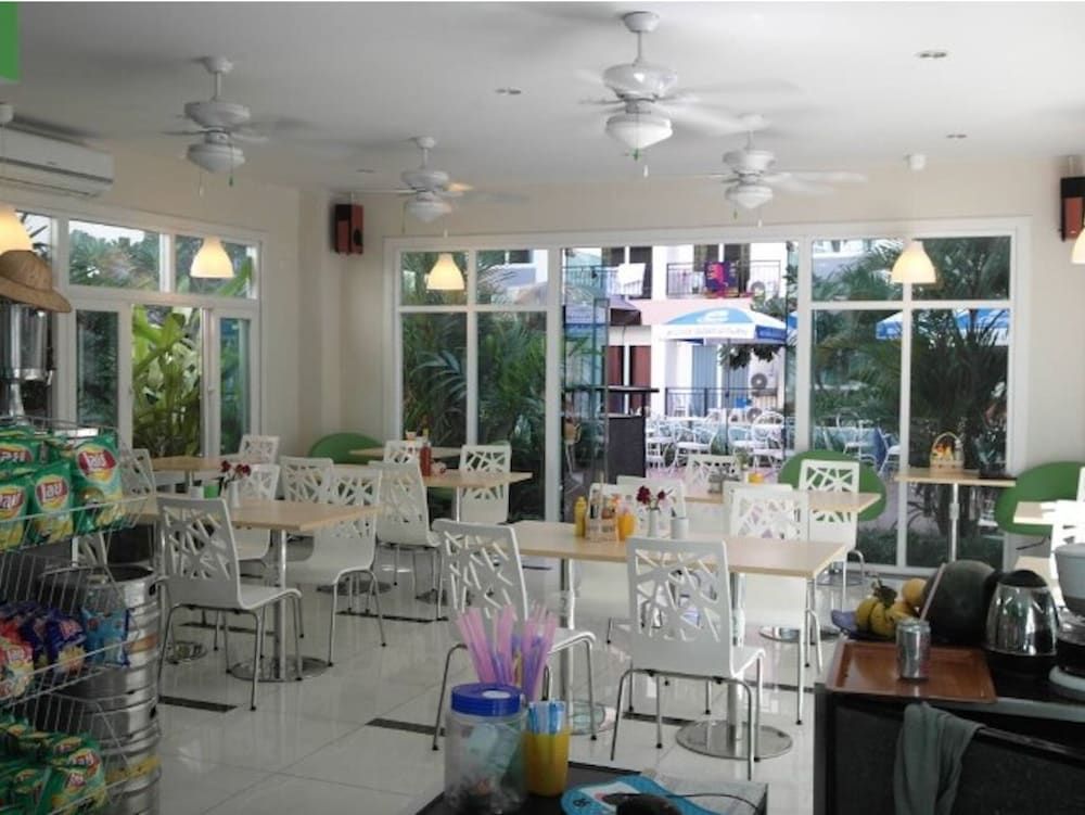 undefined Plaza Residence F6 R62 Residence 5