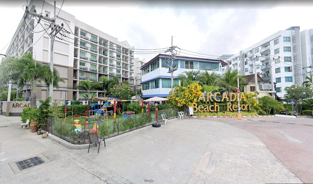 undefined Pool Views De Luxe at Arcadia Beach Resort 3