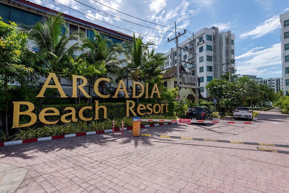 undefined Pool Views De Luxe at Arcadia Beach Resort 5