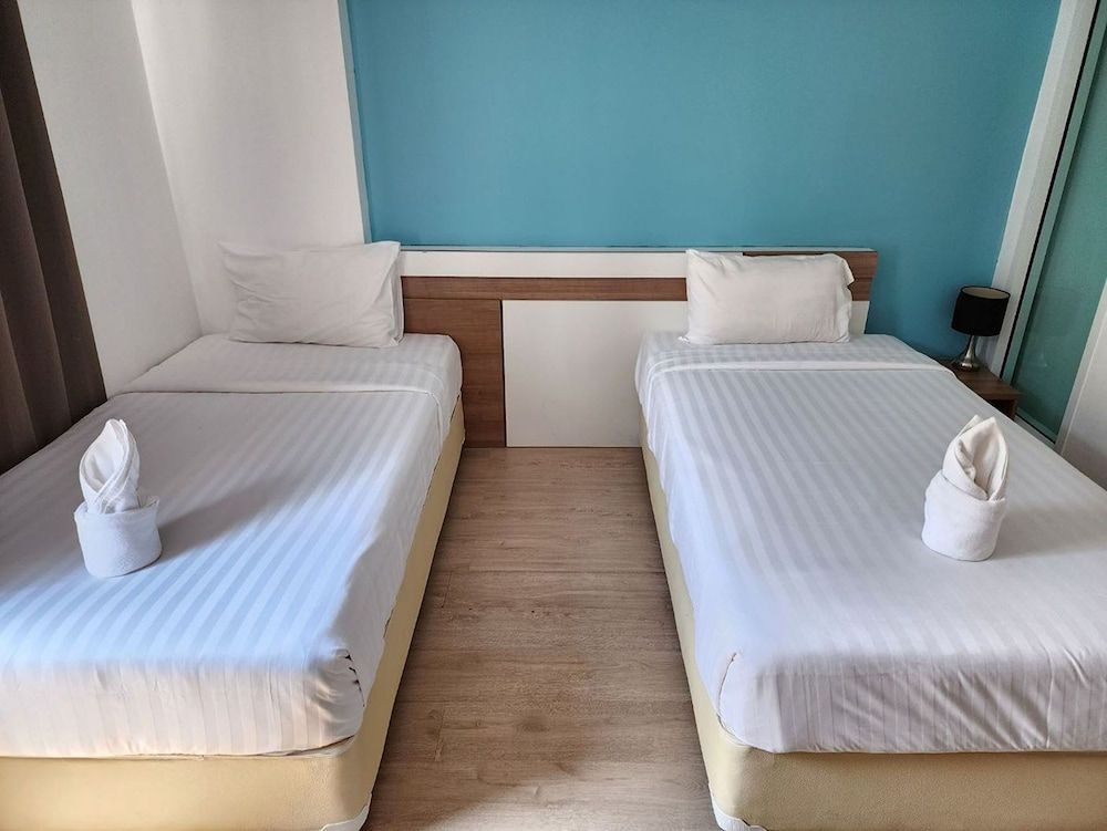 By Dee @Jomtien Superior Twin Room 4