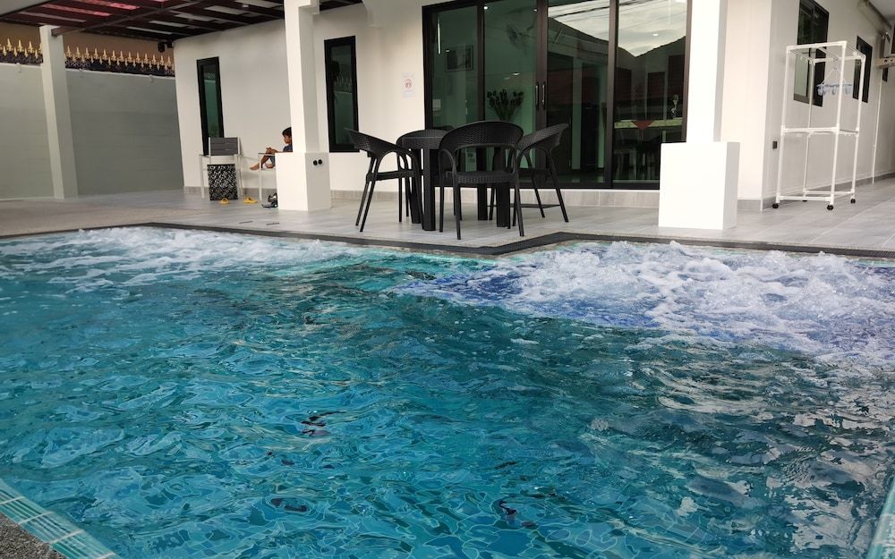undefined Private Pool With Jacuzzi & Kids Pool @ Royal Park 10