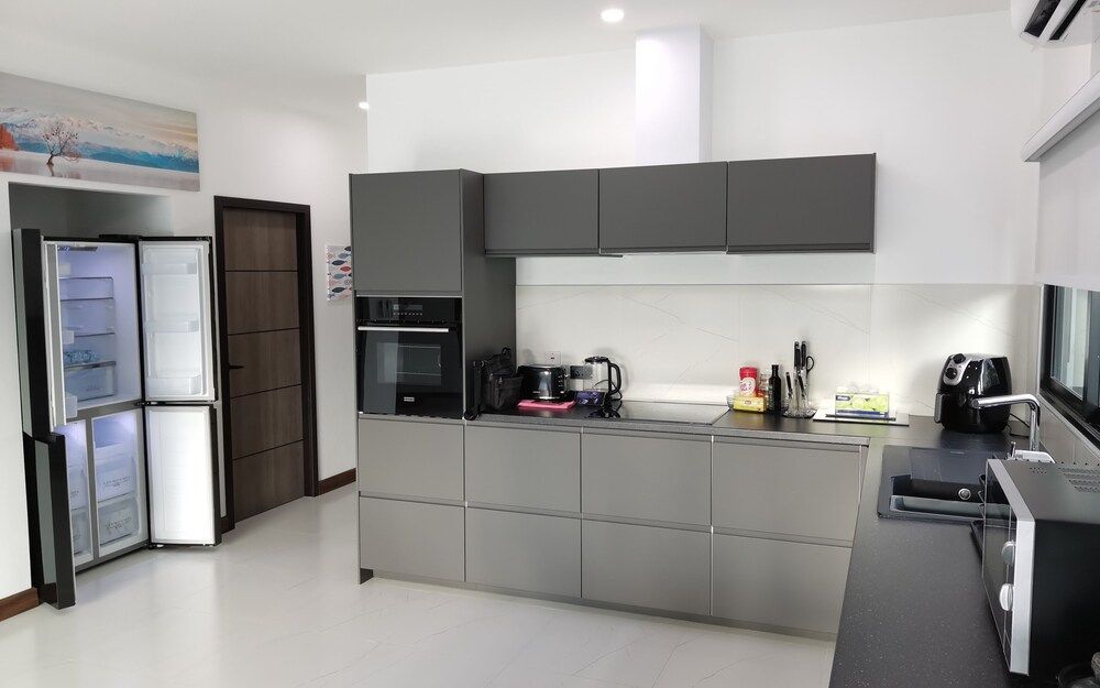 undefined Private Pool With Jacuzzi & Kids Pool @ Royal Park 3