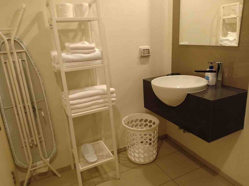 43rd Top Floor Center Pattaya Panorama Seaview Condo, 2 Bedrooms, Accessible, Balcony 41