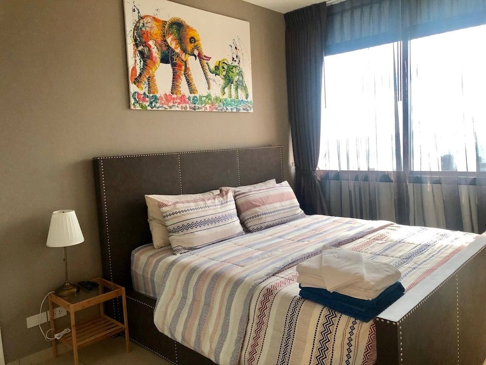 43rd Top Floor Center Pattaya Panorama Seaview Condo, 2 Bedrooms, Accessible, Balcony 9