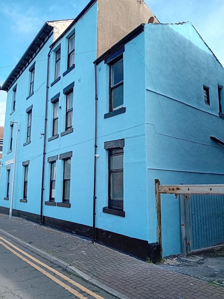 undefined Foxhall Village Guest House 3