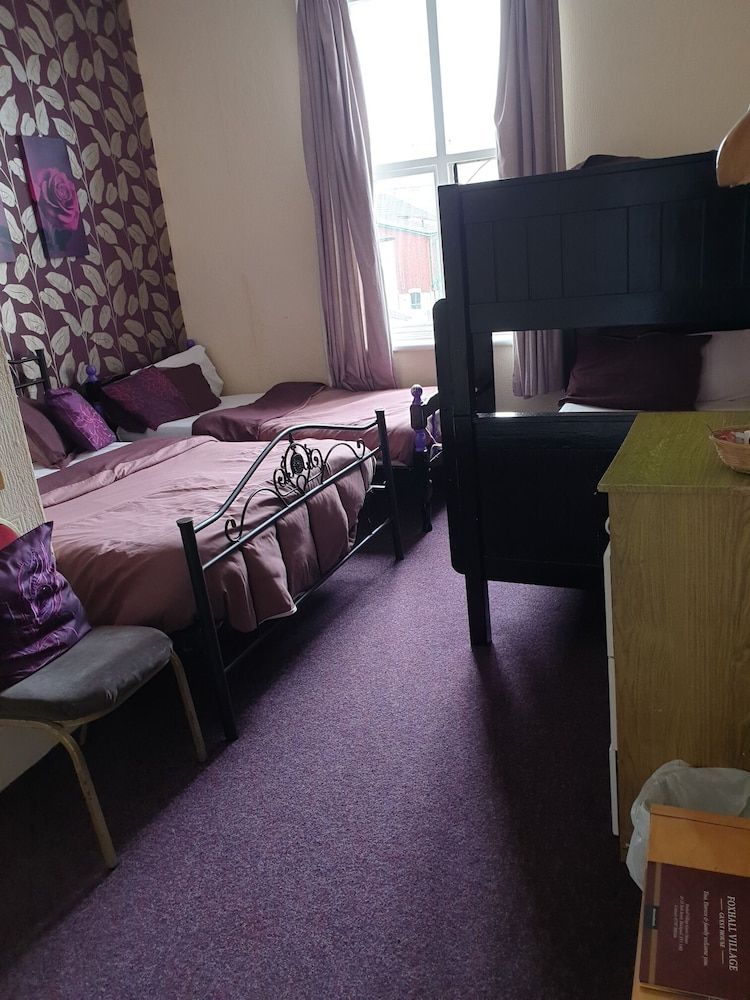 undefined Foxhall Village Guest House 7
