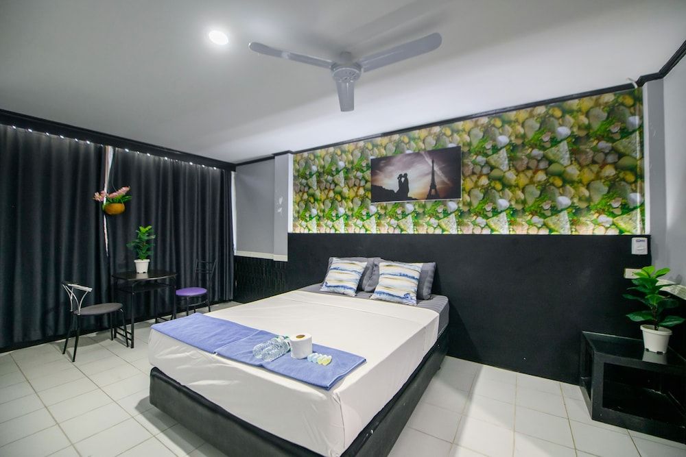 Superior Double Room, Partial Ocean View