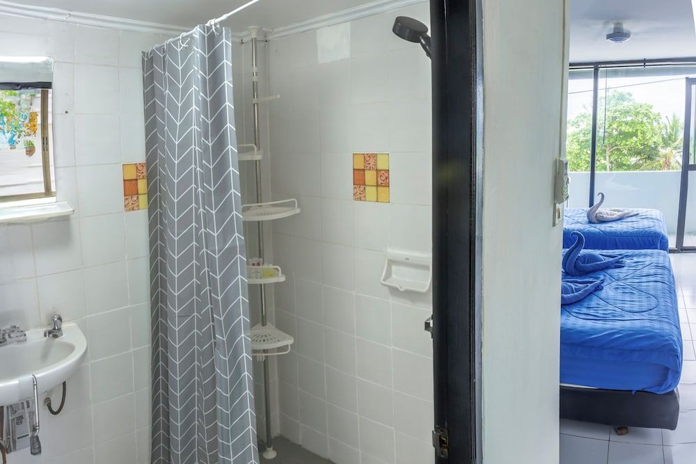 Happy Jomtien - Beachfront Premium Double Room, Balcony, Ocean View 9