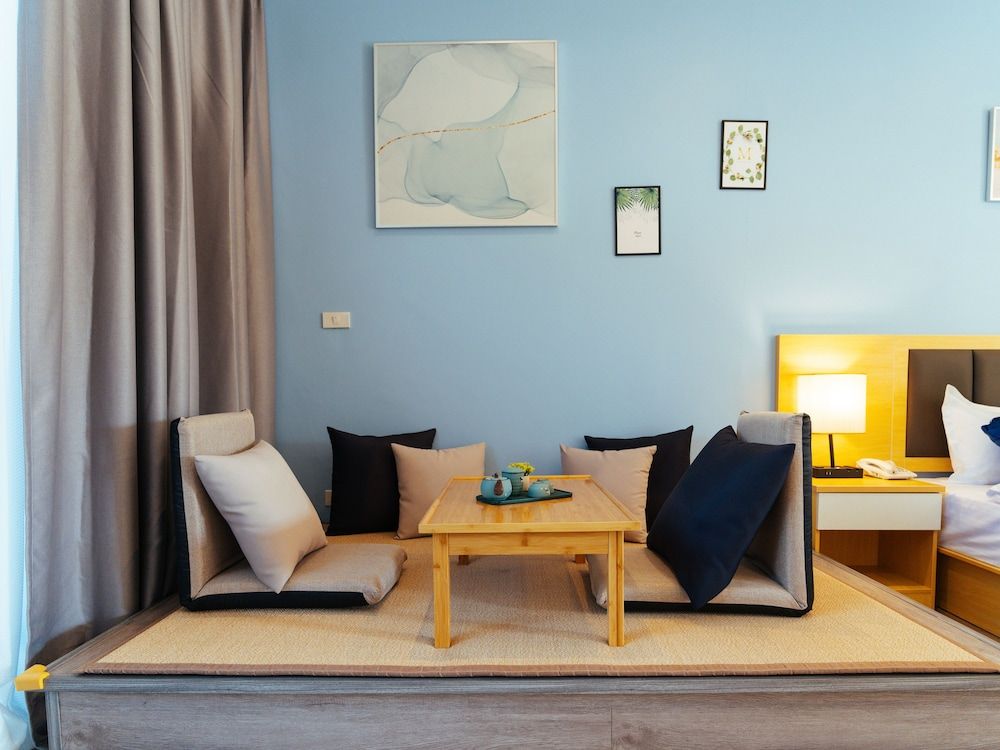 Fresh Resort Pattaya Deluxe Premium Pool Access 13